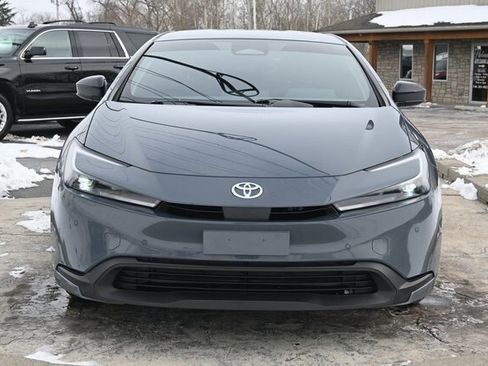 Used 2023 Toyota Prius image 2