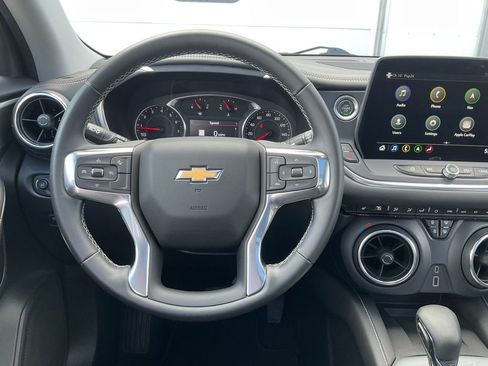 Used 2023 Chevrolet Blazer LT w/ Sound & Technology Package AWD/4WD image 4