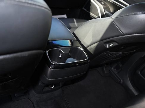 Used 2020 Kia Telluride LX FWD image 19