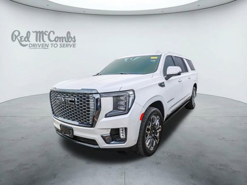 Used 2023 GMC Yukon XL Denali Ultimate image 1