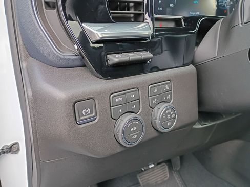 New 2026 Chevrolet Silverado 1500 High Country w/ Technology Package image 35