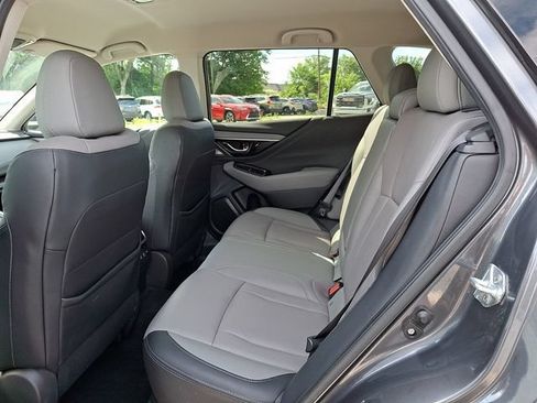 Used 2022 Subaru Outback Limited AWD/4WD image 40