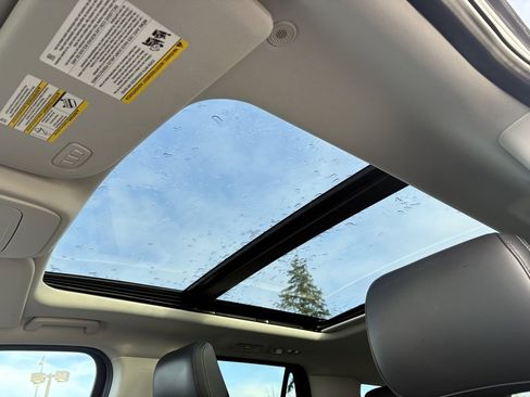 Certified 2025 Ford Expedition Max Platinum image 40