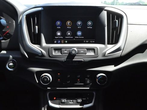 Used 2024 GMC Terrain SLE AWD/4WD image 33