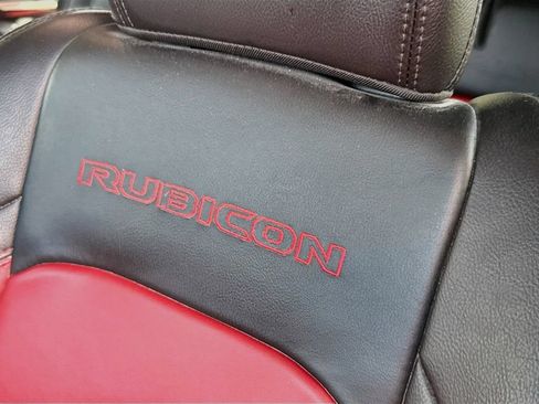Used 2023 Jeep Wrangler Unlimited Rubicon 4xe AWD/4WD image 21