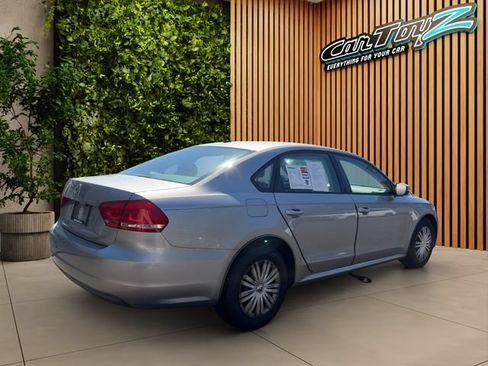 Used 2014 Volkswagen Passat 2.5 S FWD image 5