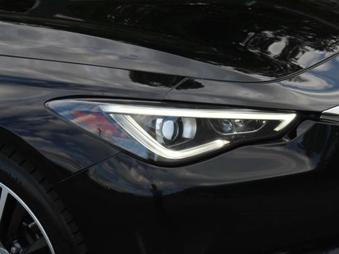 Used 2019 INFINITI Q60 3.0t Luxe w/ Essential Package AWD/4WD image 38