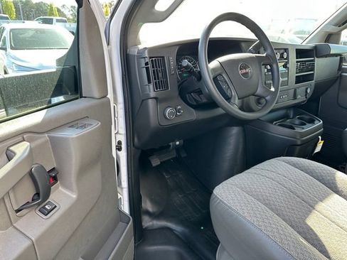 New 2024 GMC Savana 3500 w/ Power Convenience Package RWD image 17