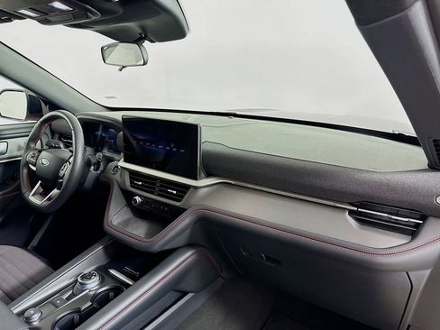 Used 2025 Ford Explorer ST-Line w/ ST-Line Street Pack AWD/4WD image 30