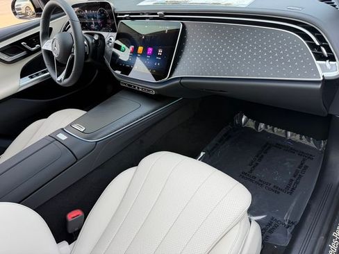 New 2026 Mercedes-Benz E 350 4MATIC Sedan image 26