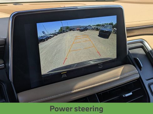 Used 2024 Chevrolet Suburban Premier AWD/4WD image 23