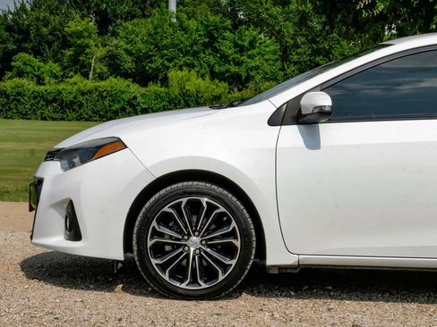 Used 2015 Toyota Corolla S FWD image 13