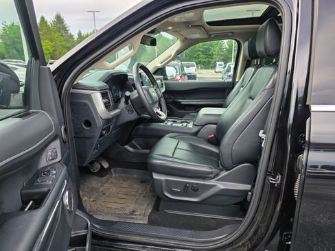 Used 2024 Ford Expedition Max XLT AWD/4WD image 19