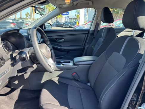 Used 2025 Nissan Sentra SV FWD image 24