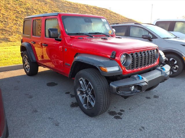 Used 2024 Jeep Wrangler Unlimited w/ Dual Top Group AWD/4WD image 11