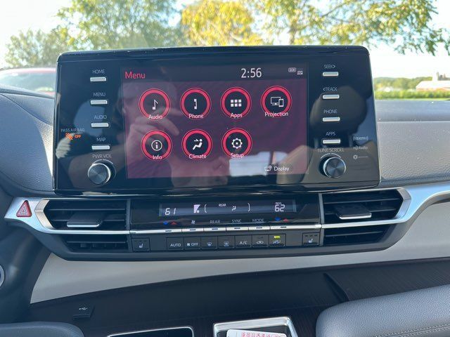Used 2022 Toyota Sienna XLE AWD/4WD image 15