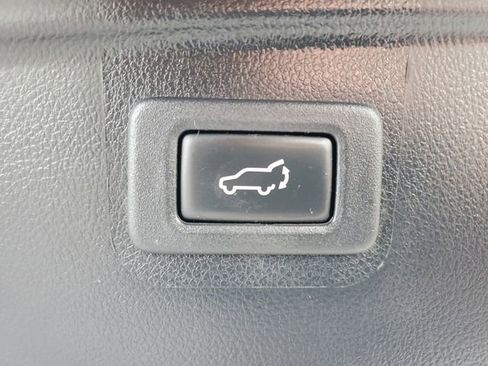 Used 2016 Subaru Outback 2.5i Limited AWD/4WD image 9