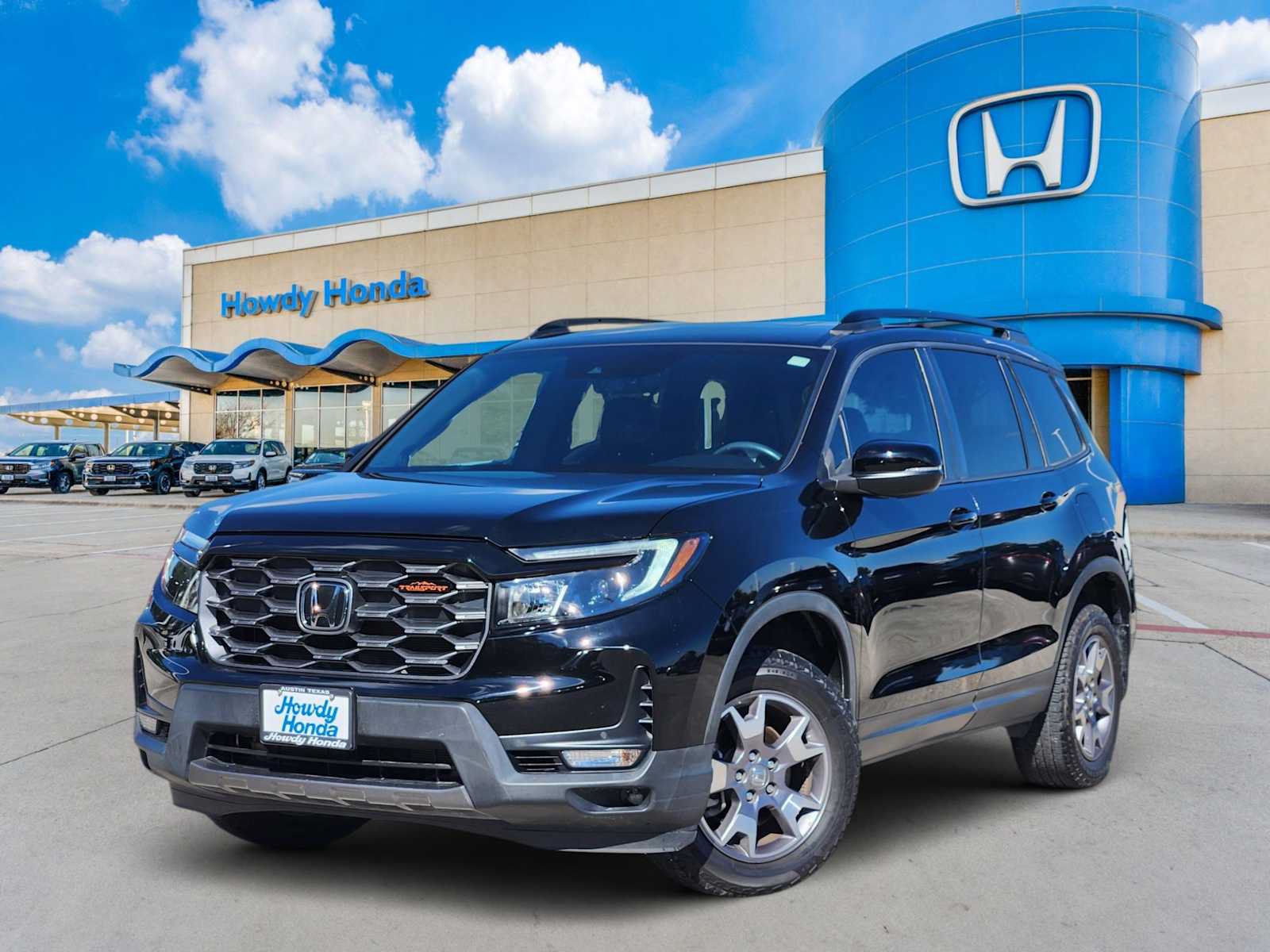 Used 2023 Honda Passport TrailSport image 1