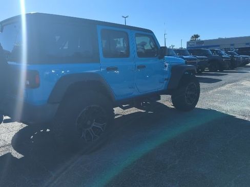 Used 2021 Jeep Wrangler Unlimited Sport image 3
