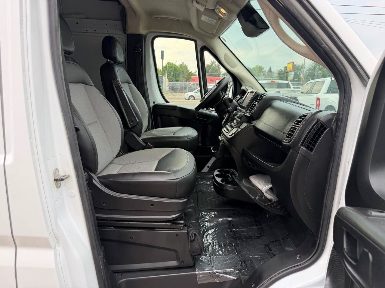 Used 2023 RAM ProMaster 2500 FWD image 31