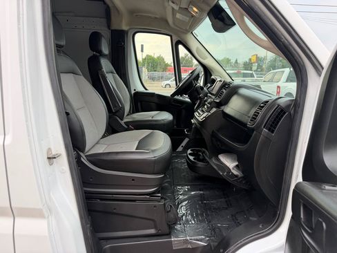 Used 2023 RAM ProMaster 2500 FWD image 31