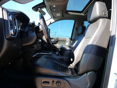 Used 2022 GMC Sierra 3500 Denali w/ Denali Ultimate Package image 17