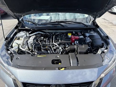 Used 2022 Nissan Sentra SR w/ SR Premium Package FWD image 30