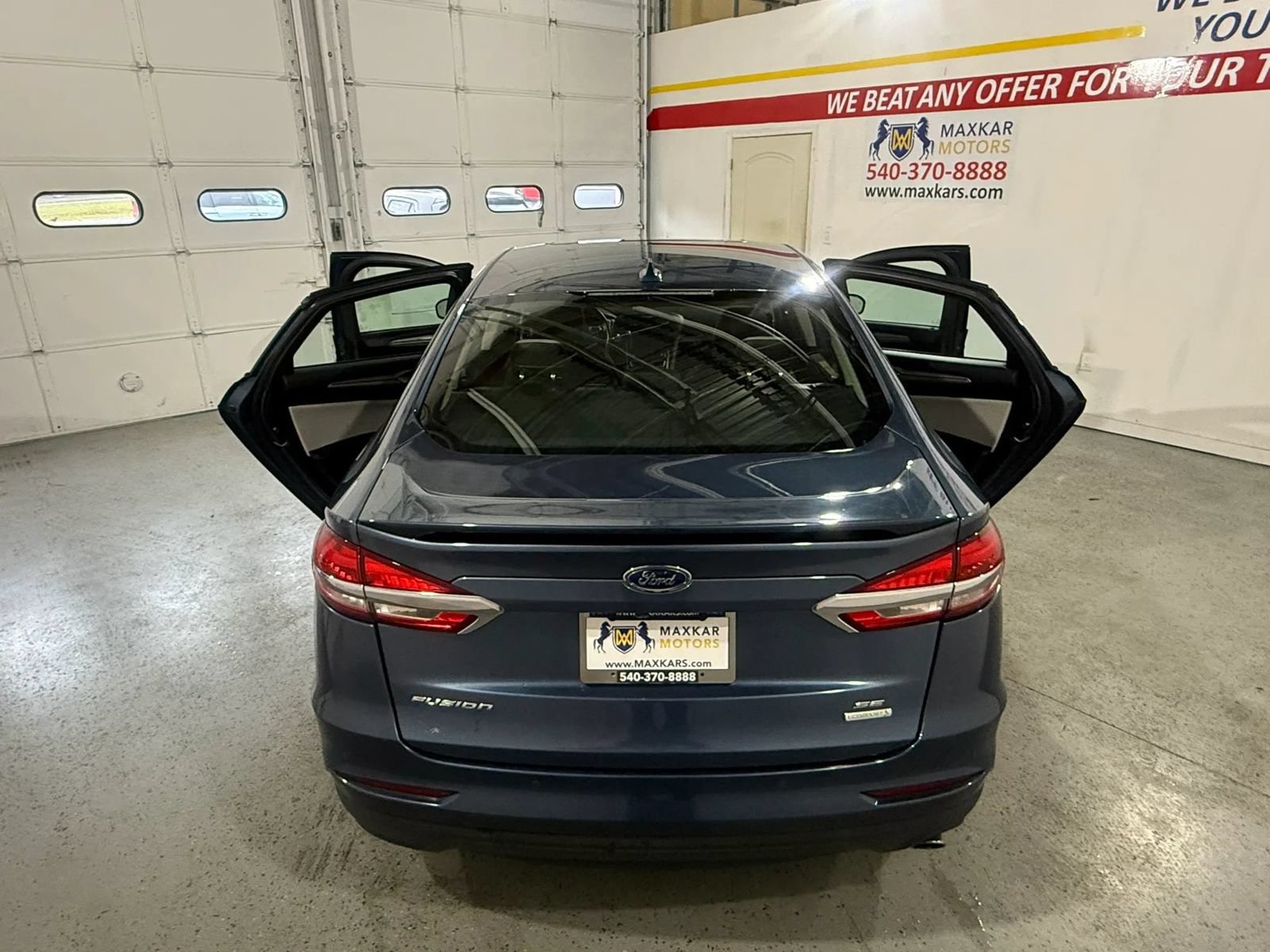 Used 2019 Ford Fusion SE w/ Equipment Group 151A FWD image 15