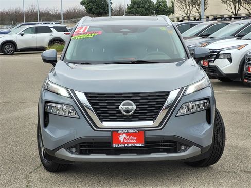 Used 2021 Nissan Rogue SL w/ Premium Package image 3