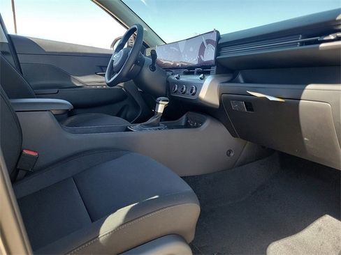 New 2026 Hyundai Kona SE image 17