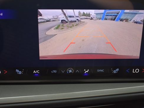 New 2026 Chevrolet Traverse LT w/ Sun and Wheel Package image 27