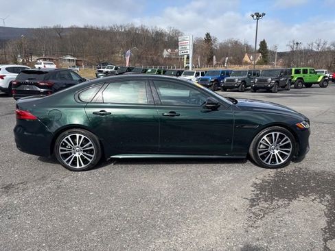 Used 2024 Jaguar XF R-Dynamic SE image 5