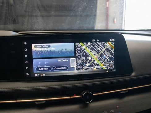 Used 2024 Nissan Ariya FWD image 35