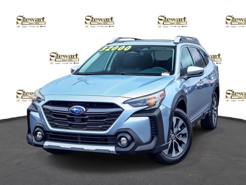 Used 2023 Subaru Outback Touring XT AWD/4WD image 1
