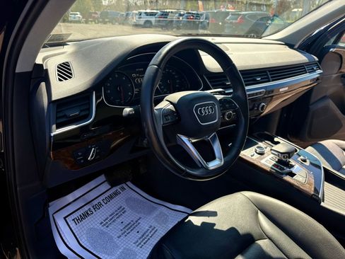 Used 2017 Audi Q7 3.0T Premium Plus w/ Premium Plus Package image 16
