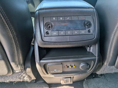 Used 2014 Chevrolet Traverse LT AWD/4WD image 32