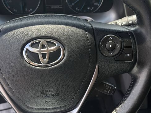 Used 2016 Toyota RAV4 XLE AWD/4WD image 16
