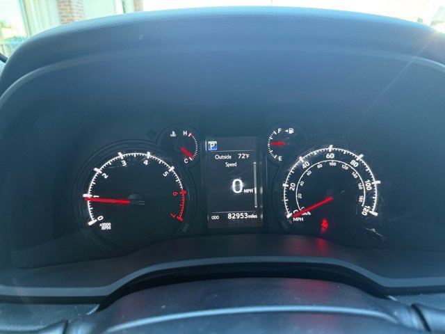 Used 2020 Toyota 4Runner SR5 Premium w/ Moonroof Package AWD/4WD image 16