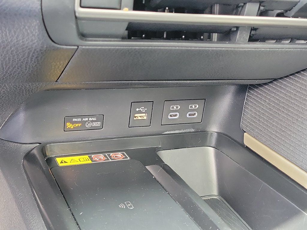 Used 2026 Toyota Camry SE w/ Multimedia Upgrade Package FWD image 18