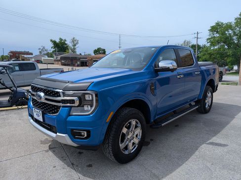 Used 2024 Ford Ranger Lariat w/ Advanced Towing Package AWD/4WD image 2