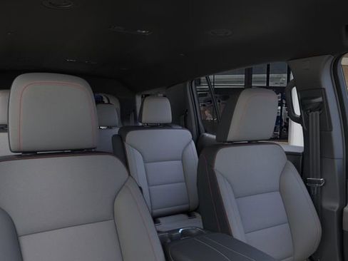 New 2026 Chevrolet Traverse LT w/ Enhanced Driving Package FWD image 24