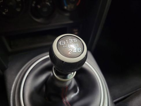 Used 2013 Subaru BRZ Premium RWD image 16
