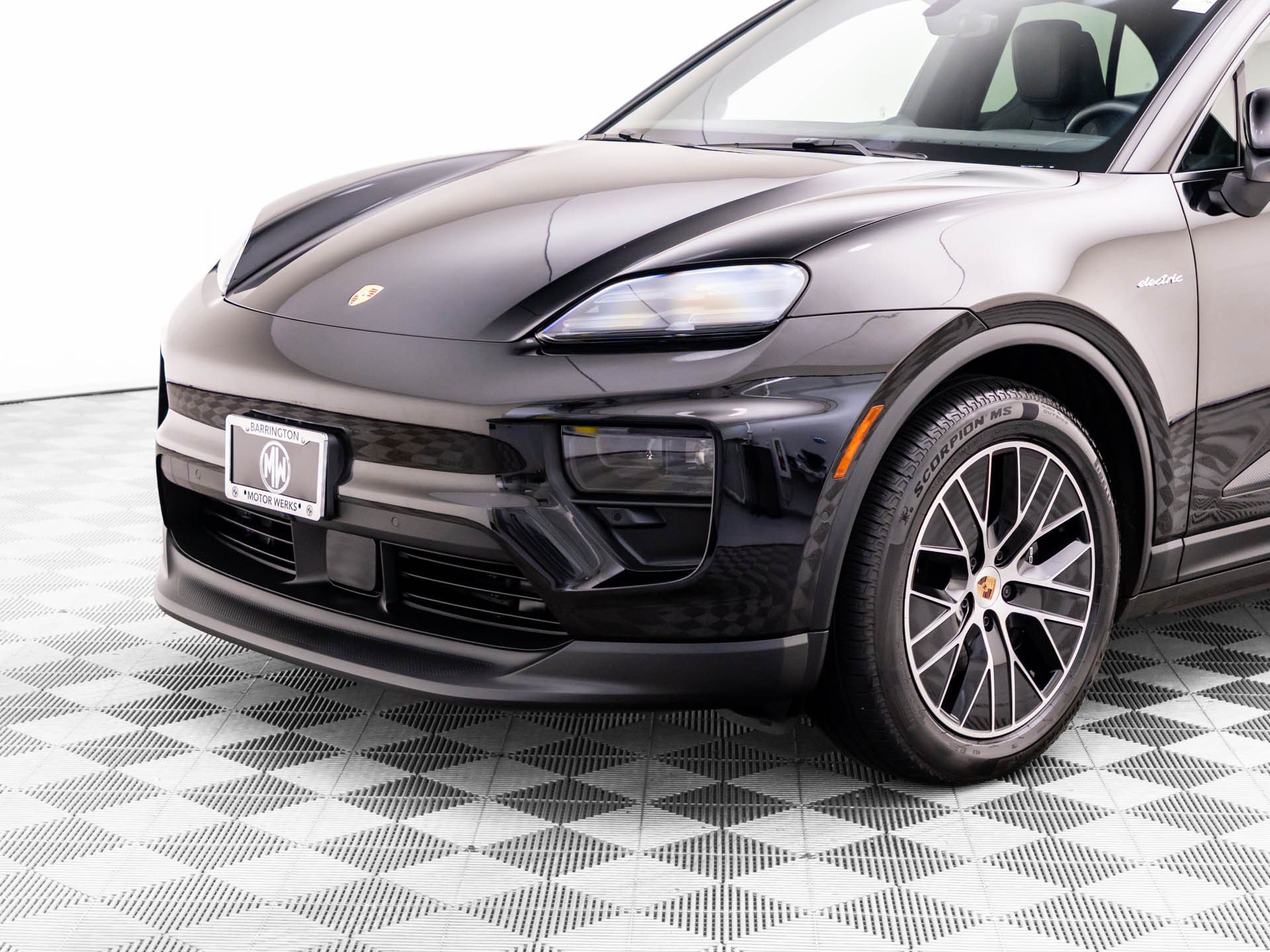 Certified 2026 Porsche Macan 4 Electric AWD/4WD image 45