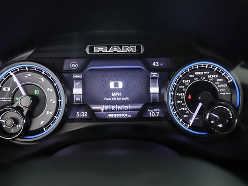 Used 2019 RAM 1500 Limited image 23