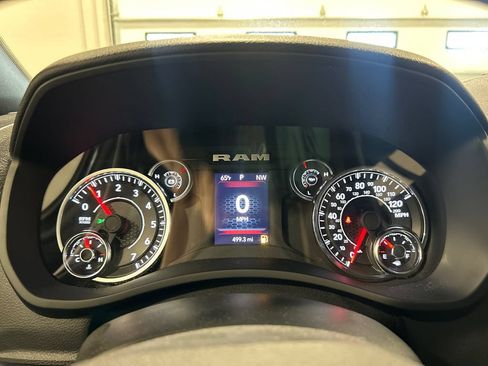 Used 2024 RAM 2500 Tradesman w/ Chrome Appearance Group AWD/4WD image 20