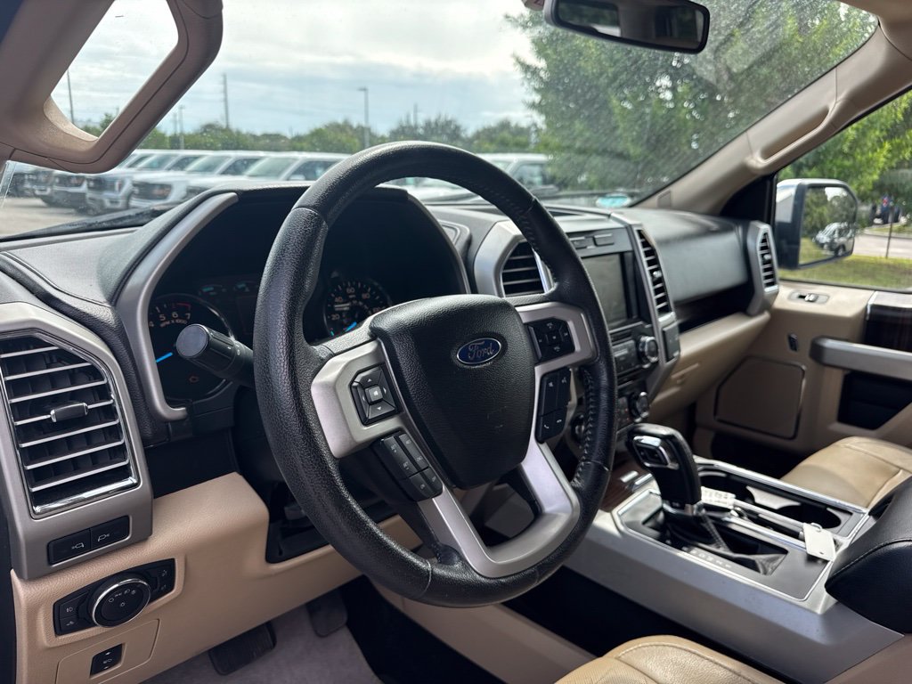 Used 2015 Ford F150 Lariat RWD image 9