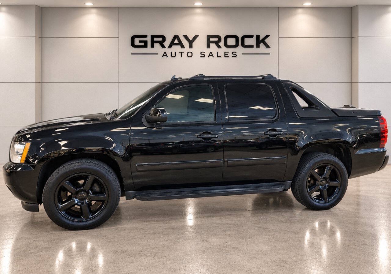 Used 2010 Chevrolet Avalanche LTZ AWD/4WD image 1