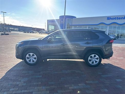 Used 2024 Toyota RAV4 LE image 33