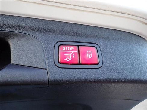 Used 2020 Mercedes-Benz GLE 450 4MATIC image 9