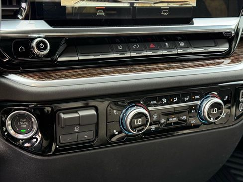 New 2026 GMC Sierra 2500 Denali Ultimate image 14